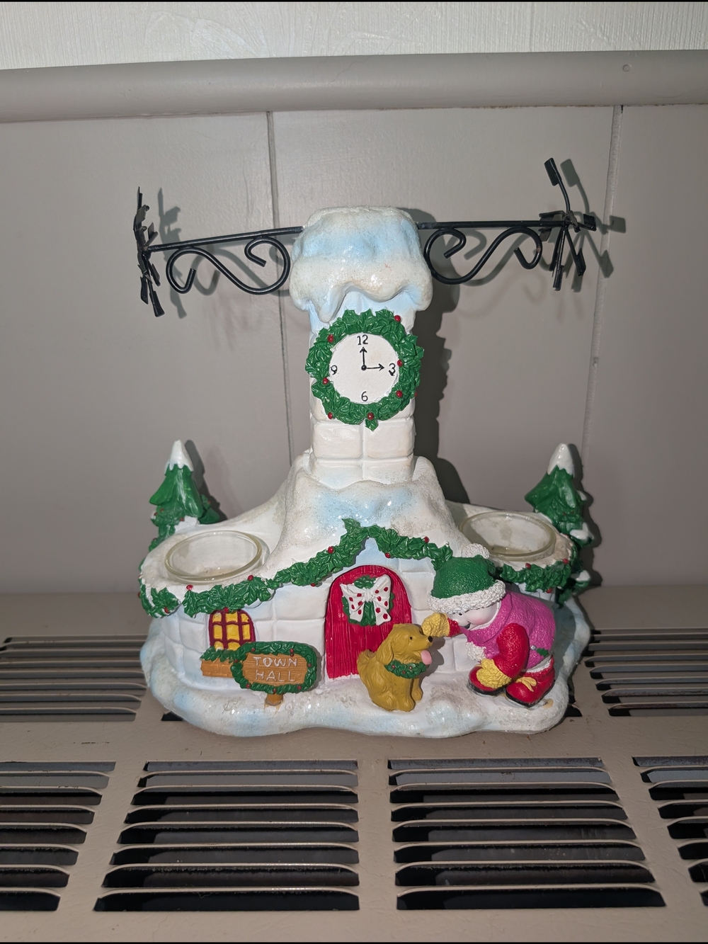 Vintage Yankee Candle "Snow Folk Town Hall" Double Wax Melt Warmer